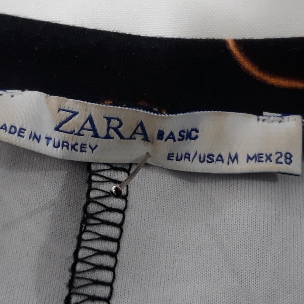 Zara Basic Black & Gold Patterned Long Sleeve Pul… - image 6